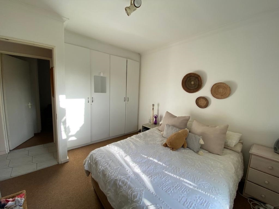 To Let 2 Bedroom Property for Rent in Loevenstein Western Cape